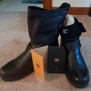 WOMEN'S FRYE VERONICA  SHORT SLOUCH BOOTS NWT
